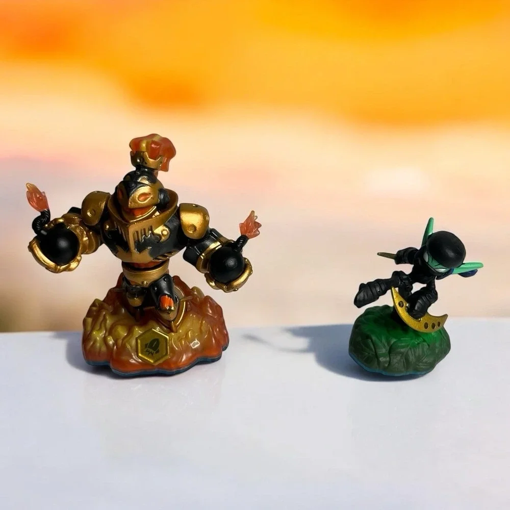 SKYLANDERS Swap Force Blast Zone & Ninja Stealth Elf Video Game Figures lot of 2